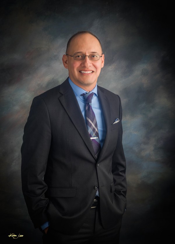 A head shot of a man.